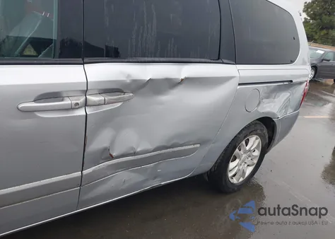 2006 Kia Sedona Ex/Lx z USA, uszkodzony, nr VIN KNDMB233566029982